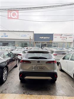 تۆیۆتا کۆرۆلا کرۆس